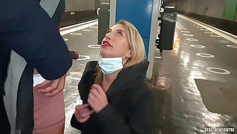 Hot amateur blonde gets nailed in public transport