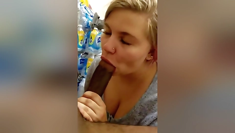 Amateur blonde amateur handjob video with deepthroat sex