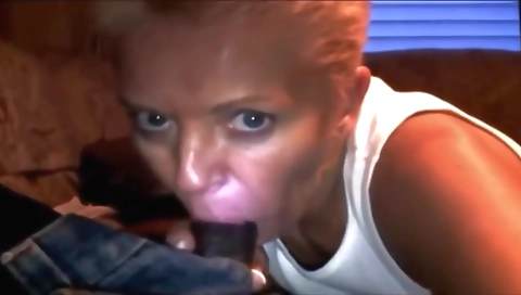 Amateur brunette bbc with a big ass has a deepthroat