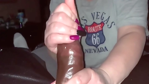 Amateur mature handjob video with a big cock and cumshot