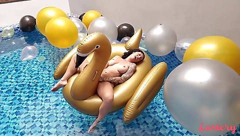 Brunette couple enjoy the hottest hardcore time with her big booty