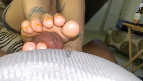 Footjob - 2018 - interracial - amateur - foot fetish - pov - tattoo