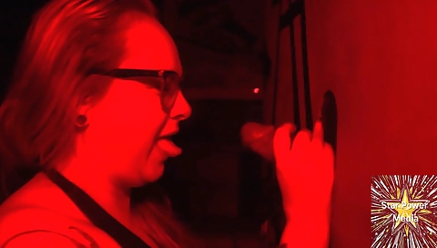 Amateur big ass blonde gets fucked in a deep throat